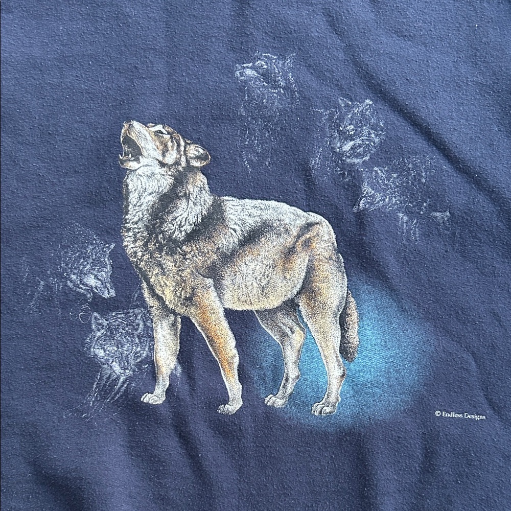 Blue Wolf Design sweatshirt - Picture 2 of 7